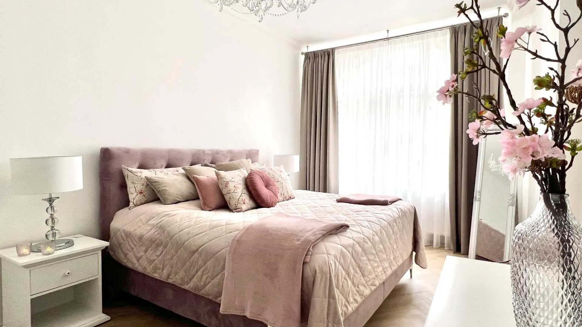 Celetna Apartments Praga